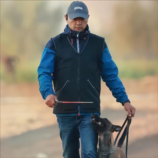 李江武(1).jpg 李江武(1).jpg