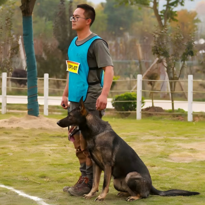 刘业康(2).png 刘业康(2).png